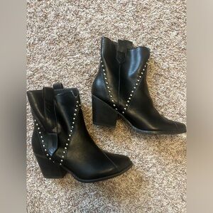 Coconuts by Matisse Black Leather Studded Boots/ Size 8